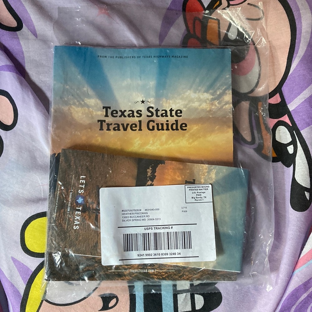 Texas state travel guide book + bonus map New